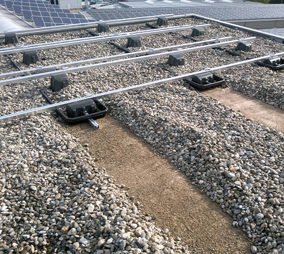 Söhner Flachdach-Solaranlage in Schwaigern Söhner Flachdach-Solaranlage in Schwaigern